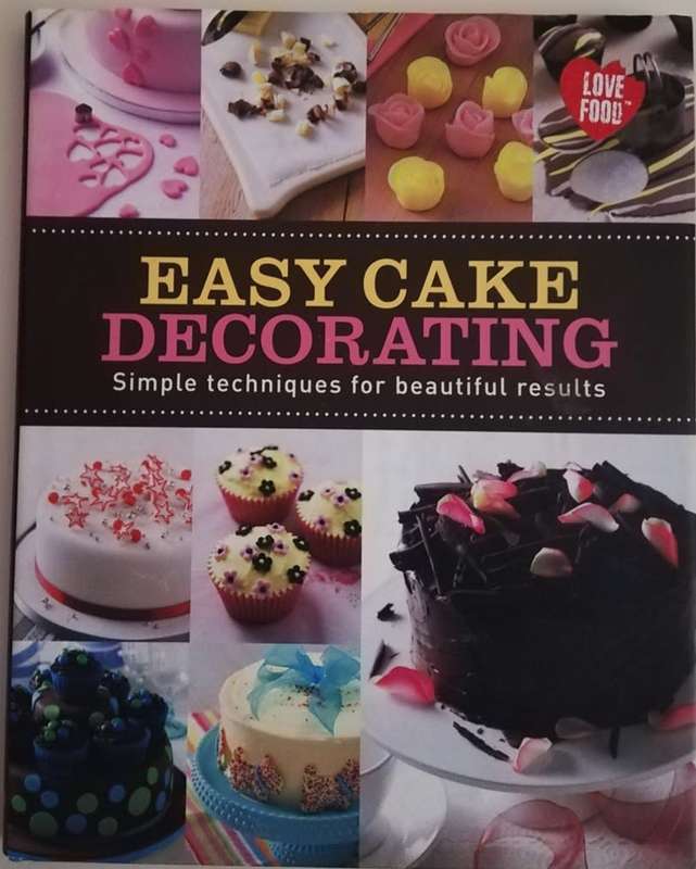 EASY CAKE DECORATING BOOK