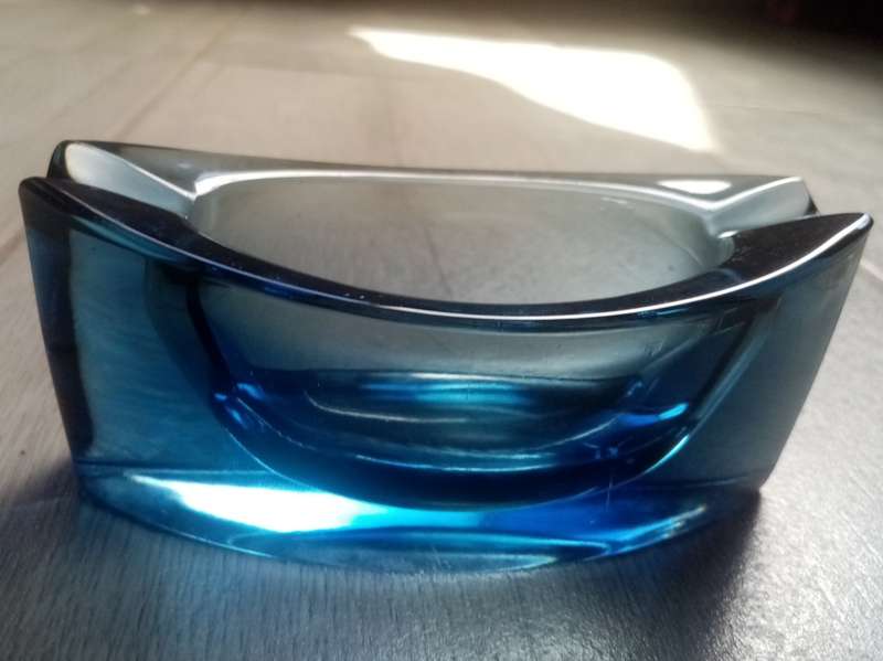 `DEEP BLUE` 1960s ASHTRAY