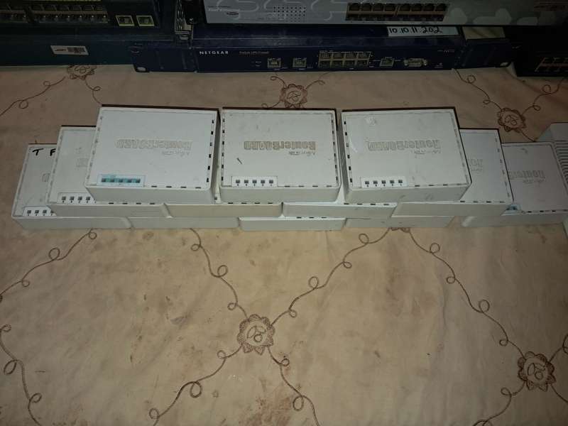 Network Router/Switch Bundle (Please Read Description)