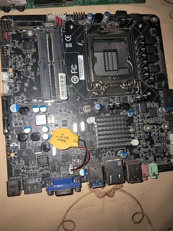 2 x Dismantled All In One Motherboards/CPU/Ram (Please Read Description)