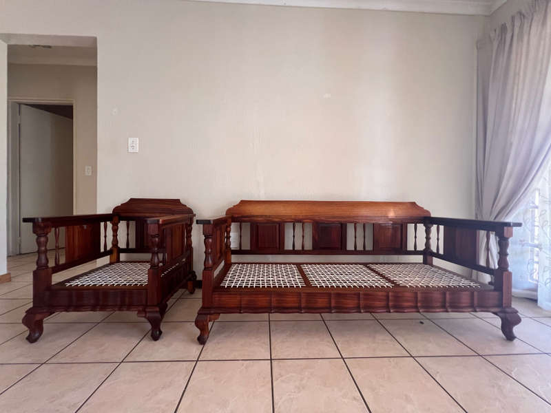 Blackwood Malan Lounge Set