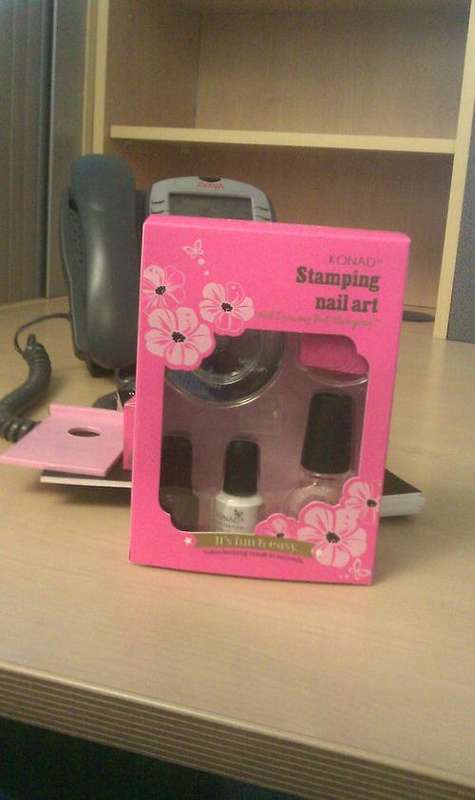 KONAD STAMPING NAIL ART