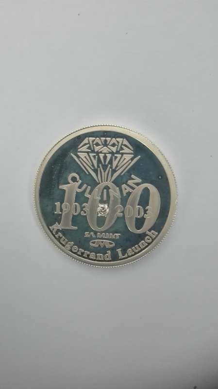2003 CULLINAN DIAMOND silver medallion with diamond inserted