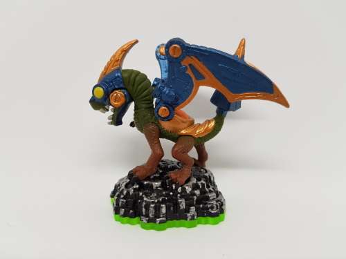 Skylanders Spyros Adventure  Drobot Character + Trading Card + Sticker Set  Brand New