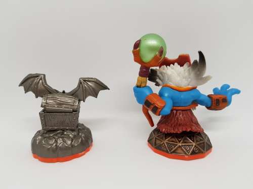 Skylanders Battlegrounds Mobile  Double Trouble 1.5 Figure + Platinum Treasure Chest  Brand New