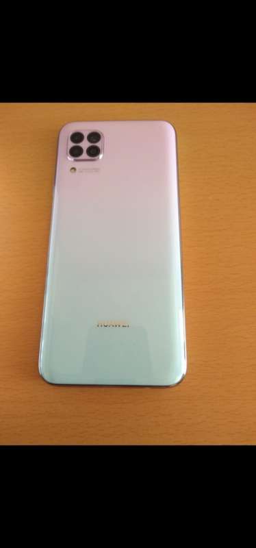Huawei P40 Lite with 40w fast charger and box LIKE BRAND NEW