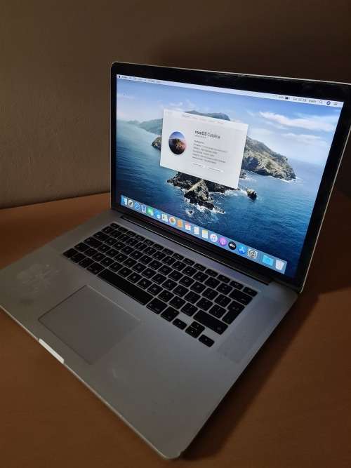 Apple MacBook Pro 15.4inch, Intel core i7, 8gb ram, 251gb hdd