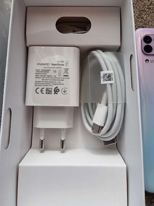 Huawei P40 Lite with 40w fast charger and box LIKE BRAND NEW