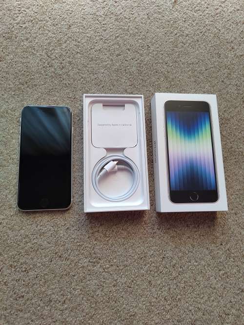 iPhone SE 2022 64gb like brand new, 100% battery health, no scratches or cracks