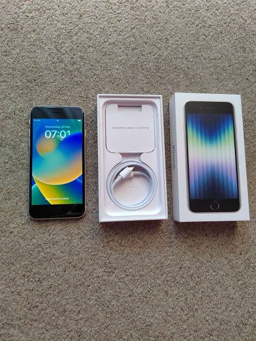 iPhone SE 2022 64gb like brand new, 100% battery health, no scratches or cracks