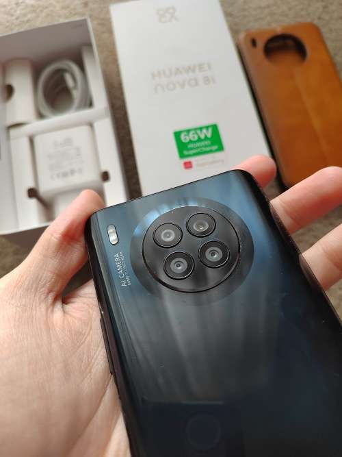 Huawei Nova 8i with 66w fast charger, 128gb 6gb ram excellent condition
