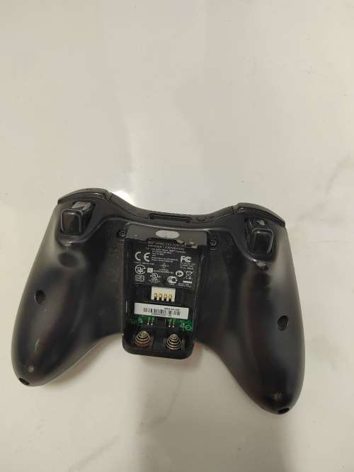 Xbox controller without battery