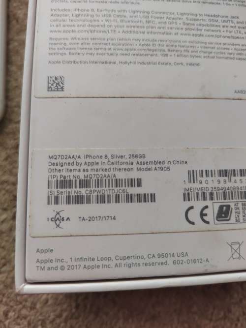 iPhone 8 256gb good condition with box