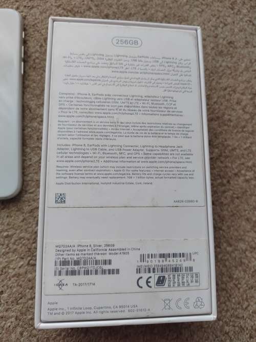 iPhone 8 256gb good condition with box