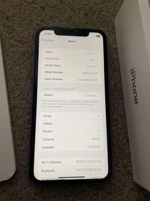 iPhone 11 64gb purple immaculate condition with box and accessories