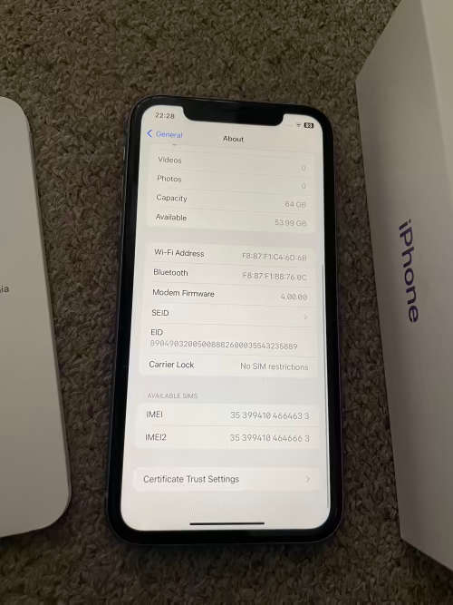 iPhone 11 64gb purple immaculate condition with box and accessories