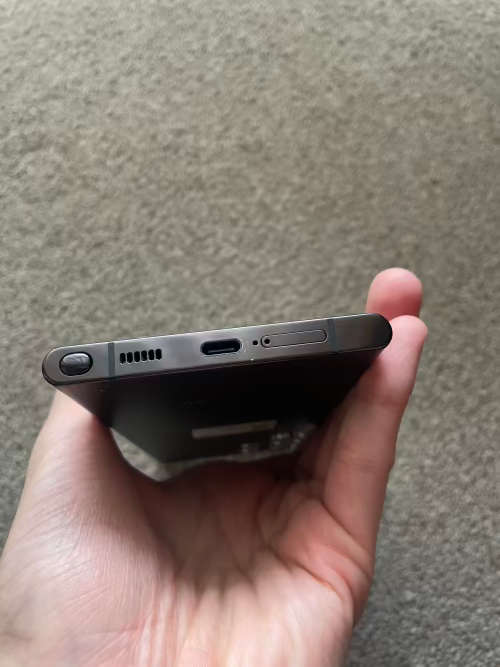 Samsung S22 Ultra 5G 256gb Dual SIM 12gb ram Good condition