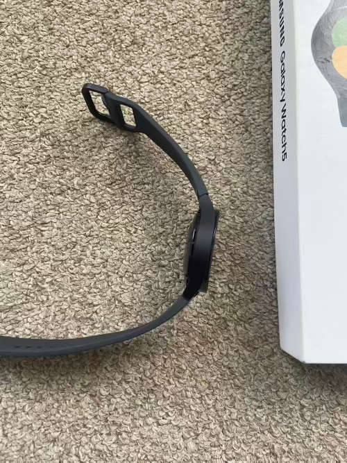 Samsung Galaxy Watch 5 Bt 40mm Excellent condition with box and charger