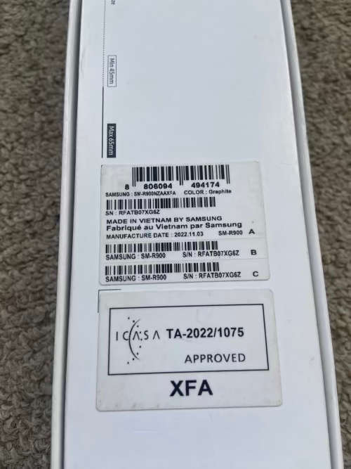Samsung Galaxy Watch 5 Bt 40mm Excellent condition with box and charger