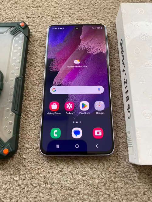 Samsung S21 Fe Dual SIM 128gb 6gb ram with box and cover