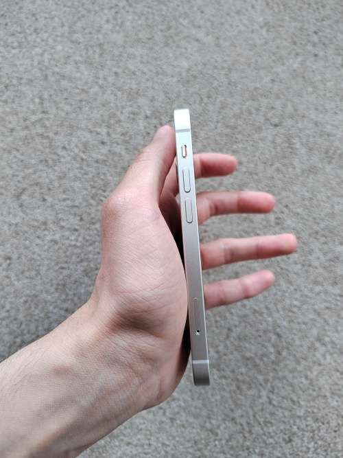 iPhone 13 mini 256gb Dual SIM with cover