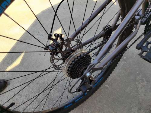 Totem 26` rover unisex mountain bike with box in good condition