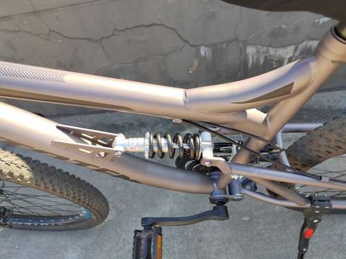 Totem 26` rover unisex mountain bike with box in good condition