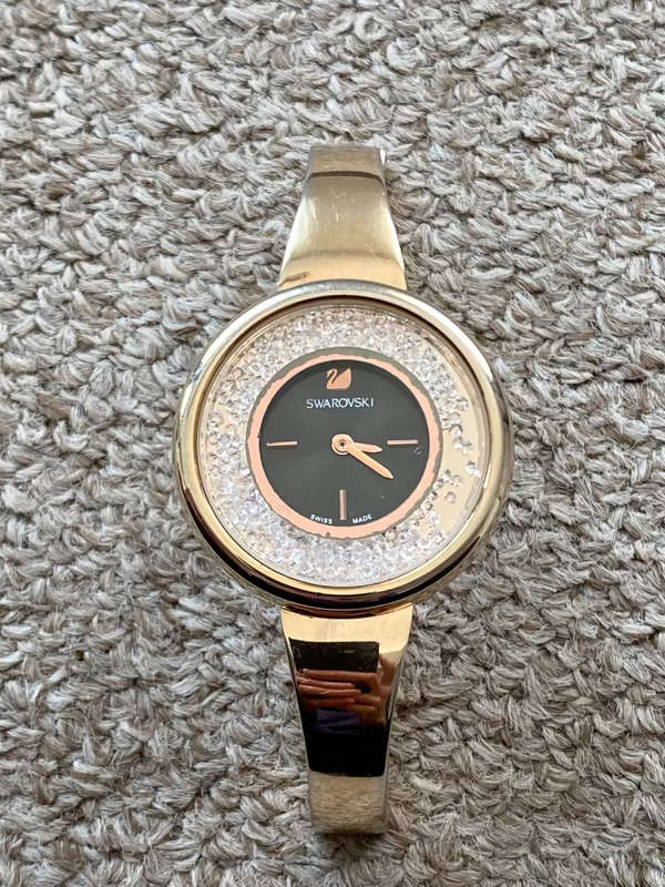 Original Swarovski Crystalline Pure Ladies Quartz Watch Gold Tone 34mm
