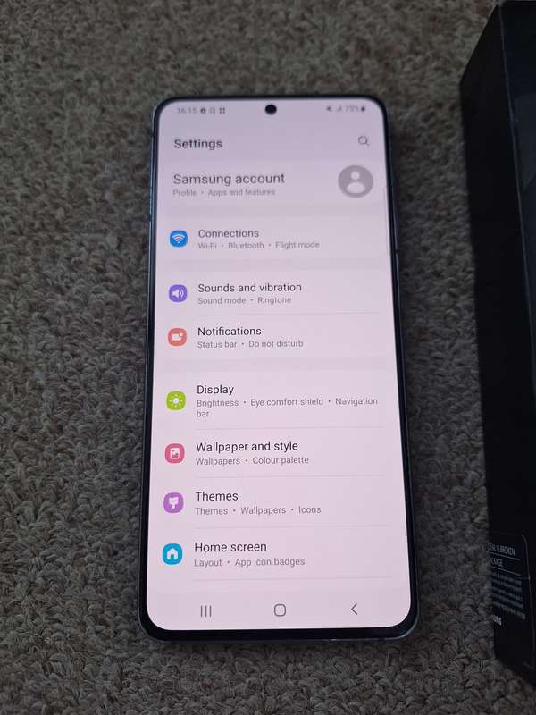 Samsung S21 5G 256gb Dual SIM with box and cover