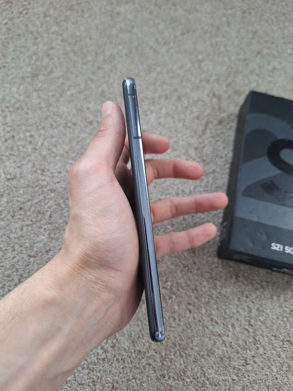 Samsung S21 5G 256gb Dual SIM with box and cover