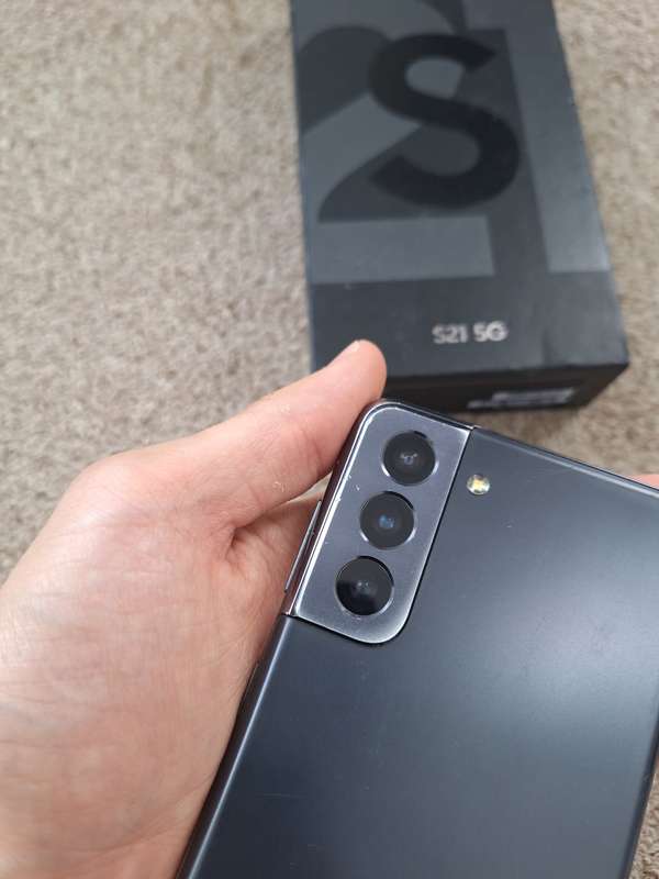Samsung S21 5G 256gb Dual SIM with box and cover