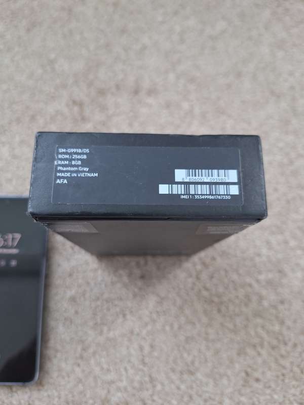 Samsung S21 5G 256gb Dual SIM with box and cover