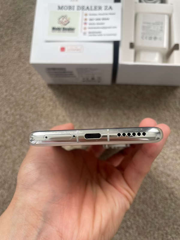 Huawei P60 pro 256gb Dual SIM immaculate condition with box and charger