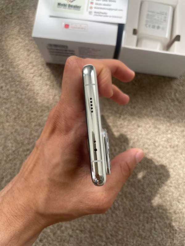 Huawei P60 pro 256gb Dual SIM immaculate condition with box and charger