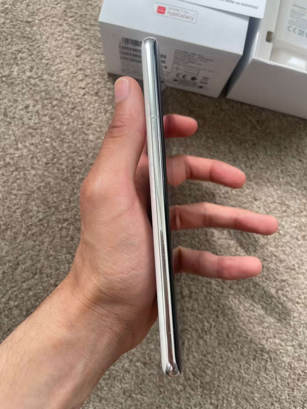 Huawei P60 pro 256gb Dual SIM immaculate condition with box and charger