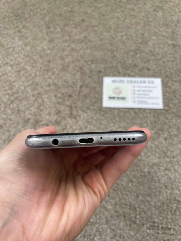 Huawei p40 lite 128gb 6gb ram dual SIM with cover