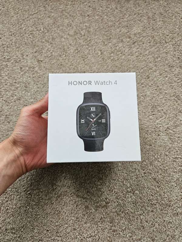 Honor watch 4 BRAND NEW SEALED