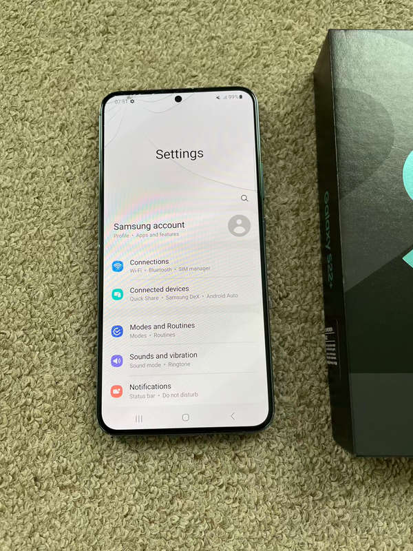 Samsung S22 PLUS 5G 256gb 8gb ram Dual SIM with box READ DESCRIPTION