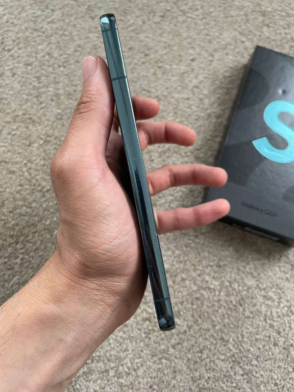 Samsung S22 PLUS 5G 256gb 8gb ram Dual SIM with box READ DESCRIPTION