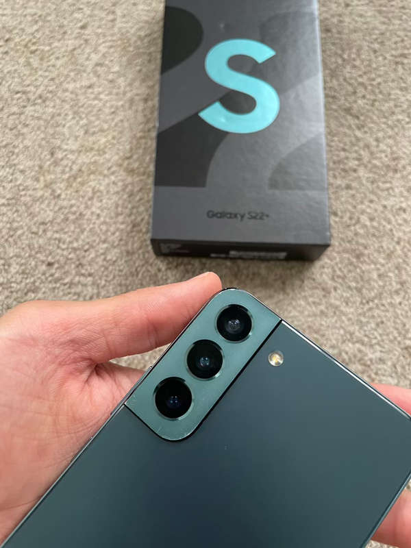 Samsung S22 PLUS 5G 256gb 8gb ram Dual SIM with box READ DESCRIPTION