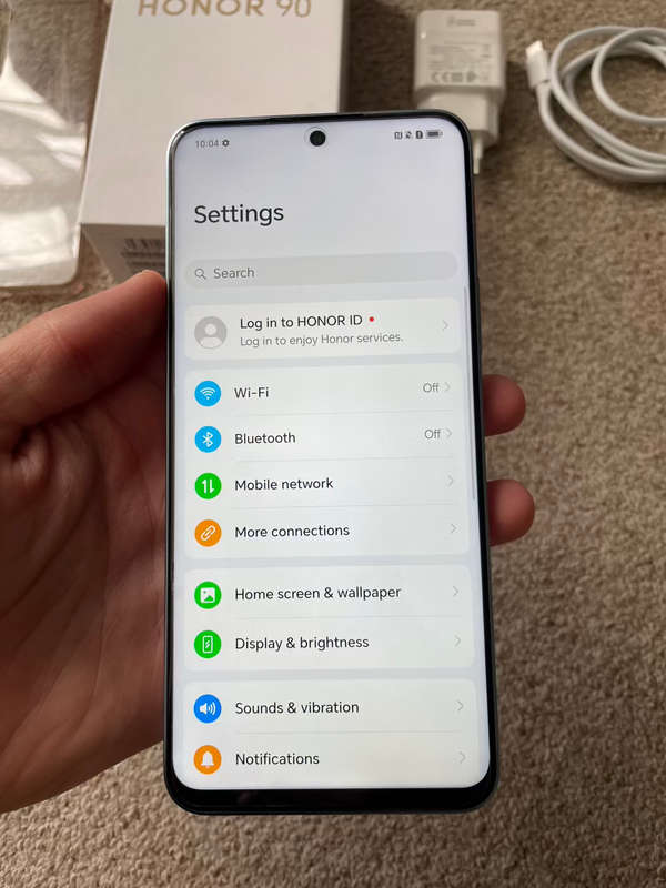 Honor 90 Lite 5G 256gb 13 gb ram dual sim WITH GOOGLE. Excellent condition with box and original cha