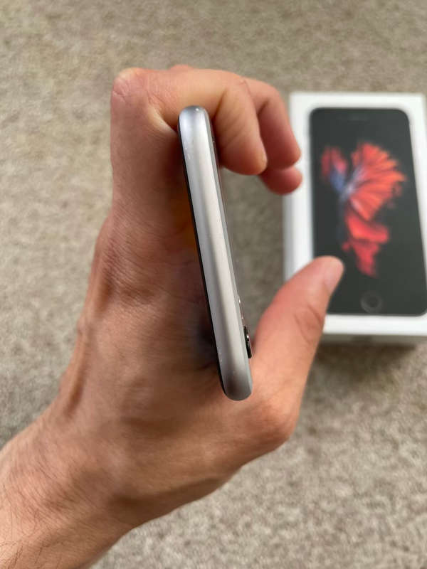 Iphone 6s 16gb with box