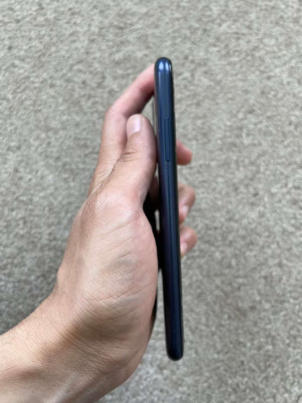 Samsung A01 Dual sim 16gb 2gb ram. READ DESCRIPTION