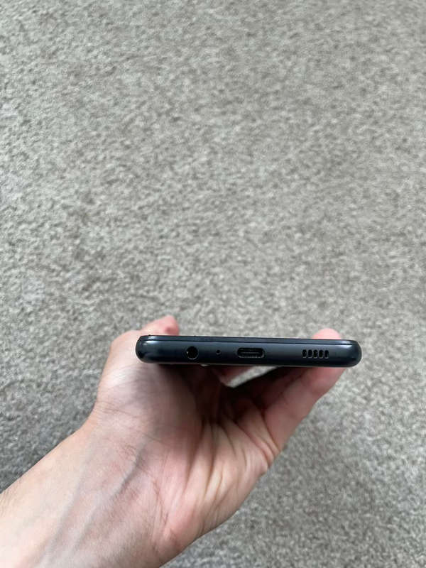 Samsung A12 64gb Dual sim 4gb ram