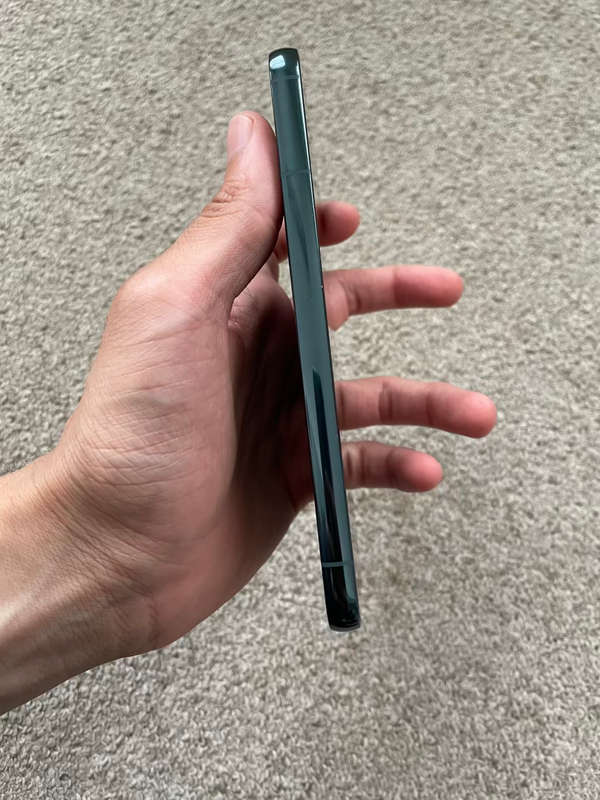 Samsung S22 5G 256gb Dual SIM Immaculate condition with cover - GREEN