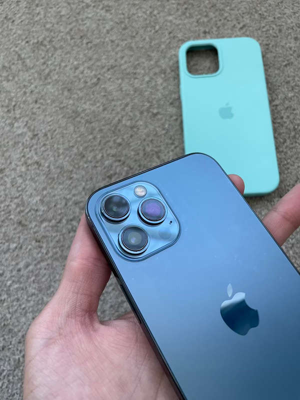 Iphone 12 pro max 512gb Physical DUAL sim good condition with cover