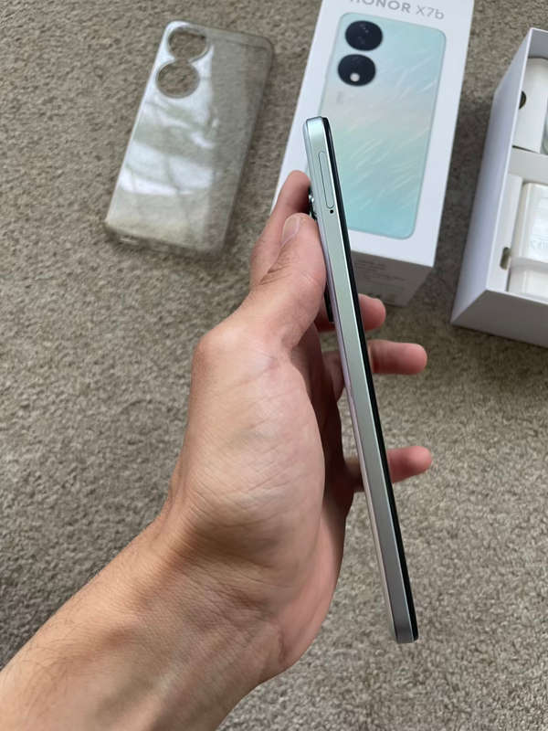 Honor X7B 256gb 12gb ram Immaculate condition with box and charger