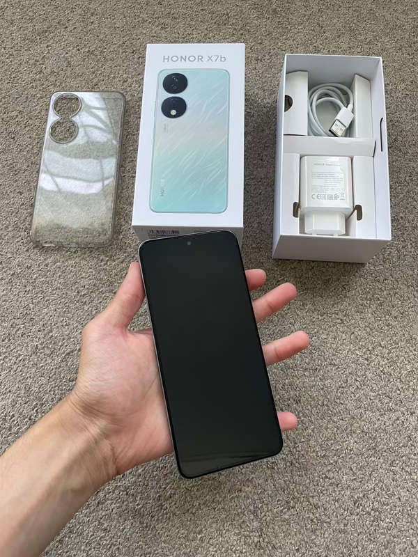 Honor X7B 256gb 12gb ram Immaculate condition with box and charger