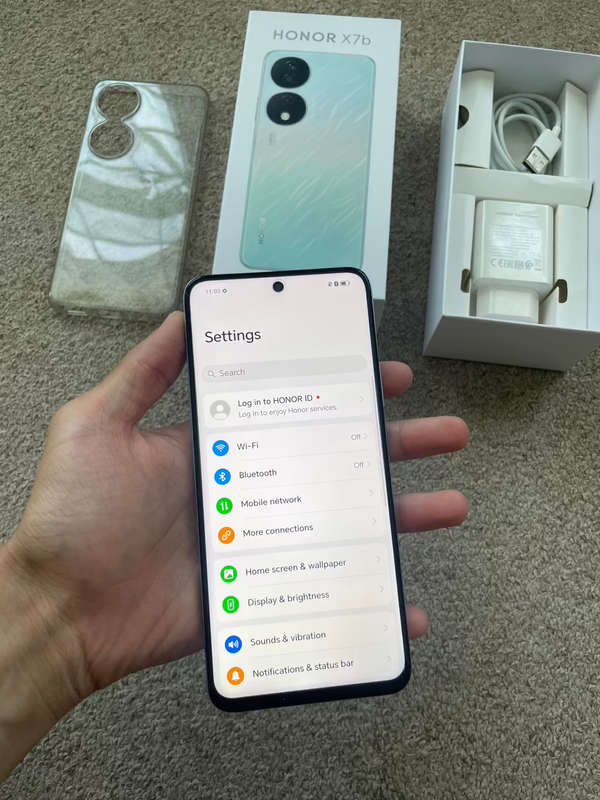 Honor X7B 256gb 12gb ram Immaculate condition with box and charger