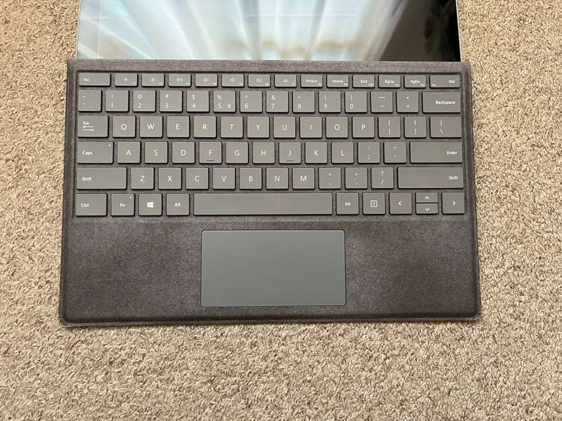 Microsoft Surface Pro 7 12.3" i5 10th gen 8GB Ram 128GB SSD, Touch screen - platinum